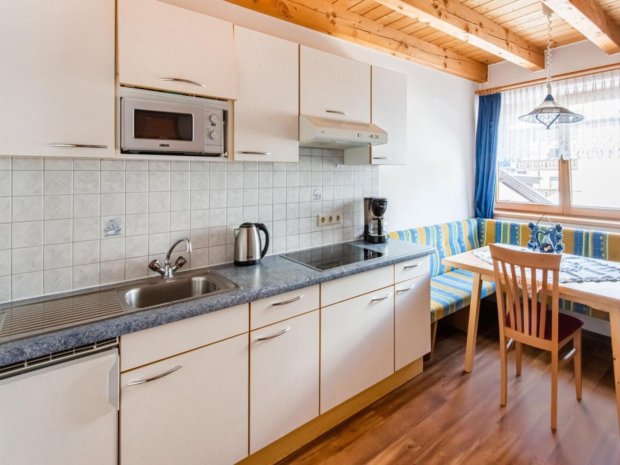 Comfortable Apartment In L Ngenfeld With Ski Storage 란켄펠트 외부 사진